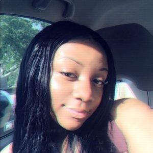 Meet your Posher, Briana